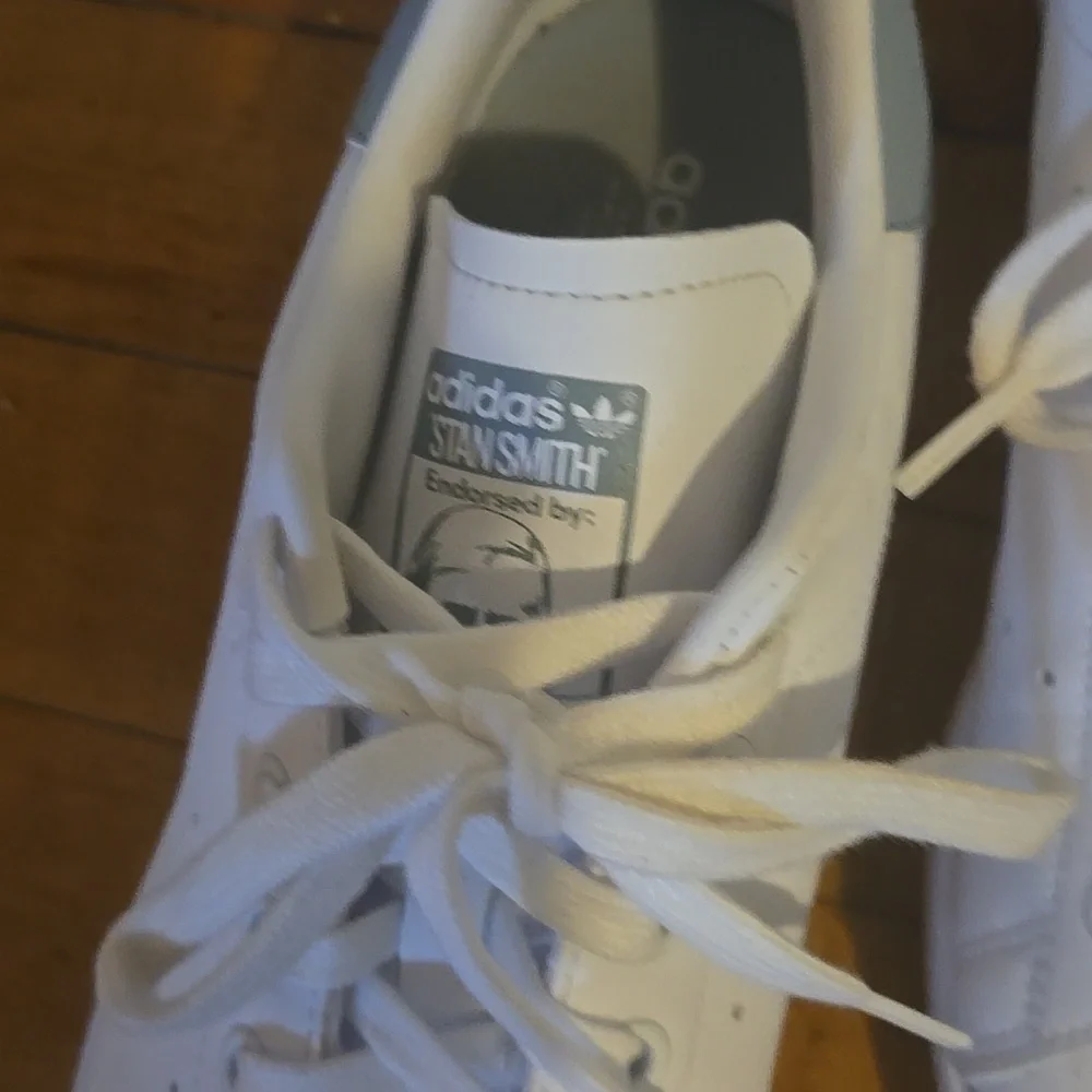 Adidas Stan Smith Classic Sneakers, Sz 10 - Picture 2 of 4